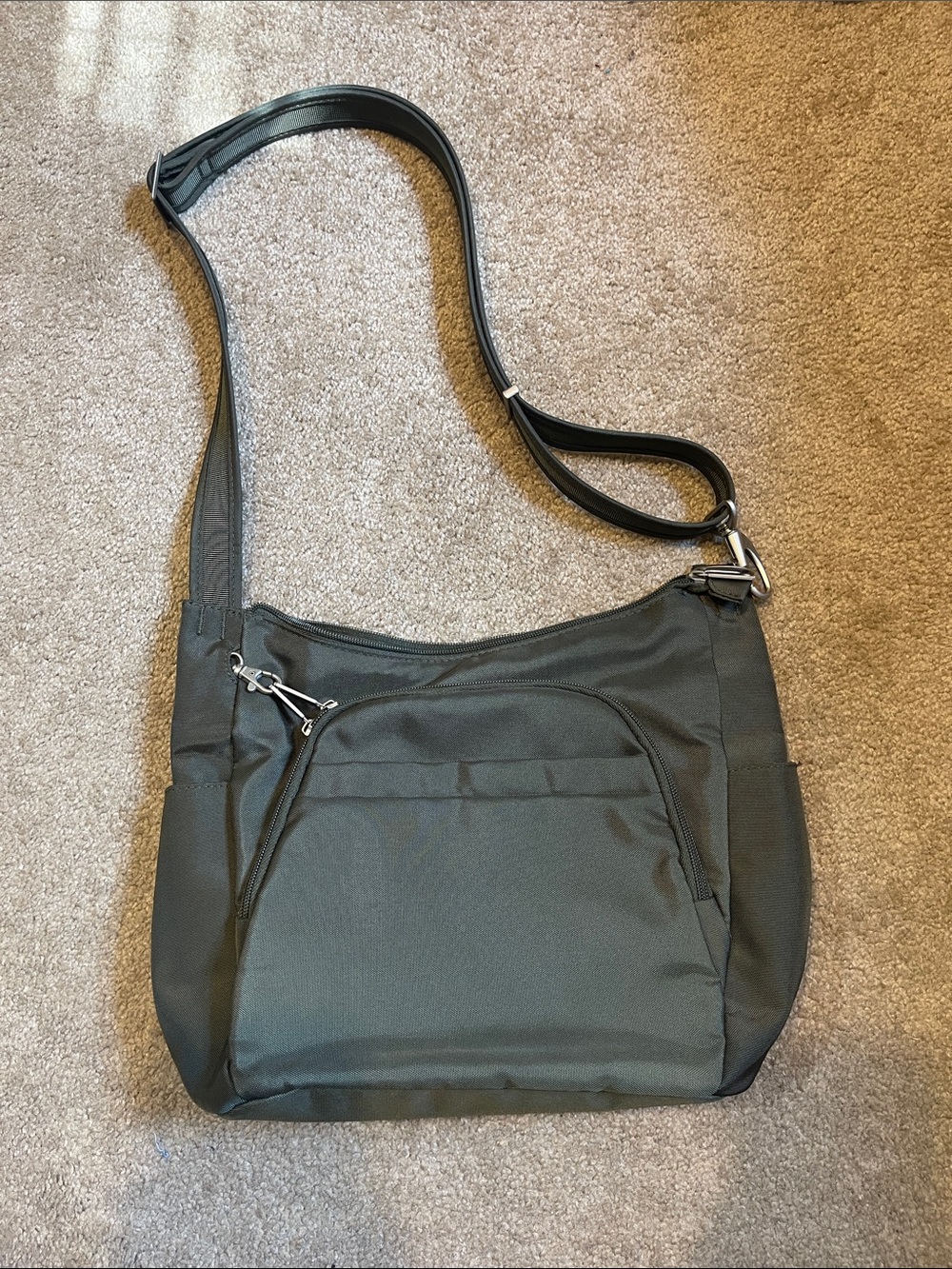 Travelon Everyday Travel security Crossbody Shoulder Bag in Olive Green